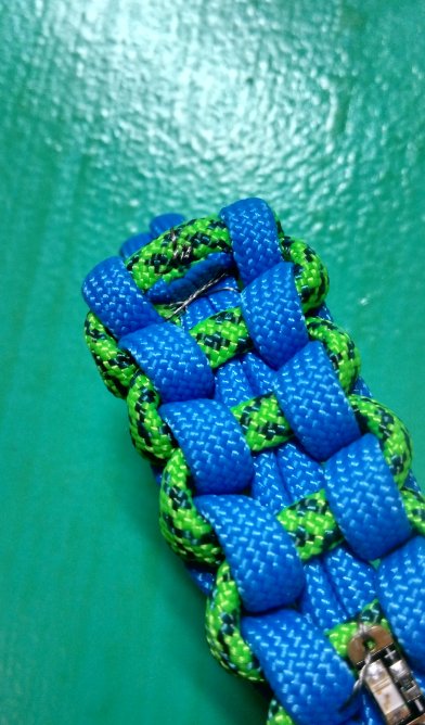 Battery contact placements