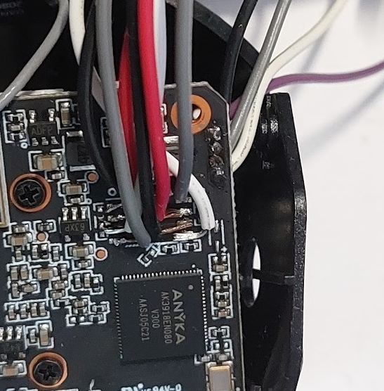 Ignore the octopus nest of wires for the Flash IC